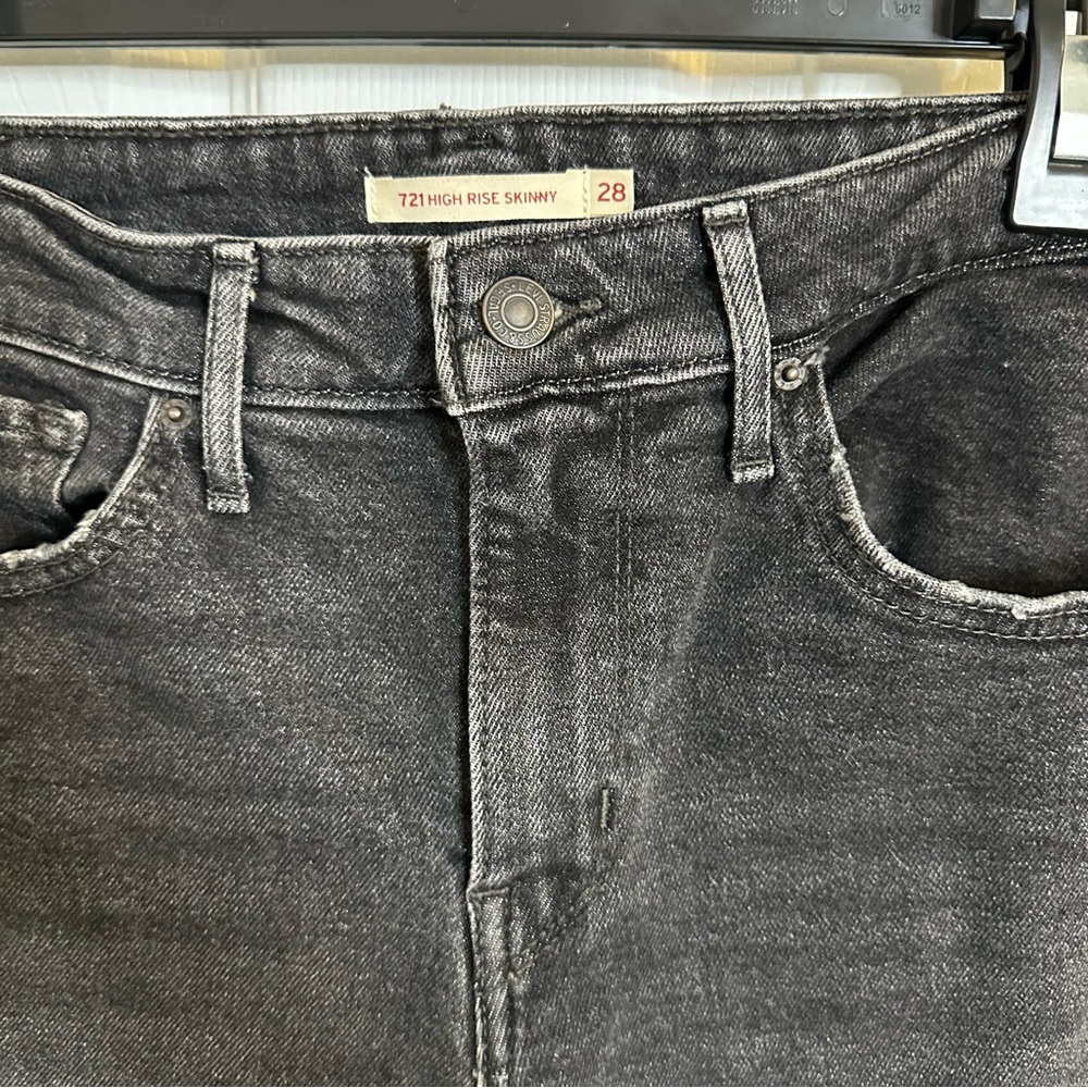Levi's Black 721 High Rise Skinny Jeans Women’s 28